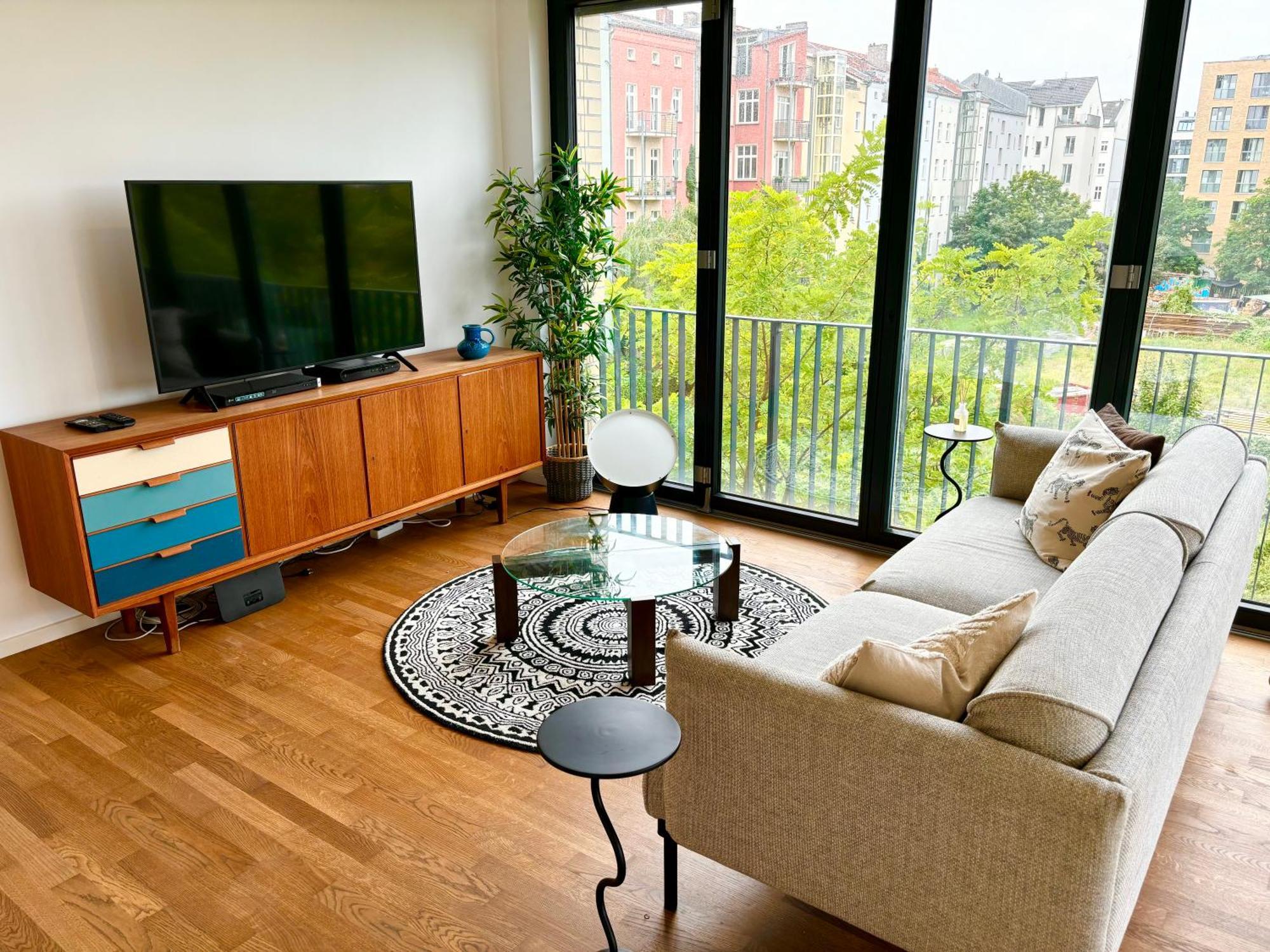 2 Bedroom Mauerpark-Apartment, Berlin Mitte View Calendar Kültér fotó